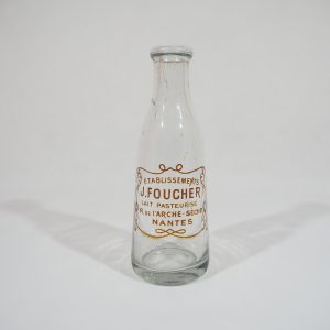 bouteille-de-lait-en-verre-de-Nantes