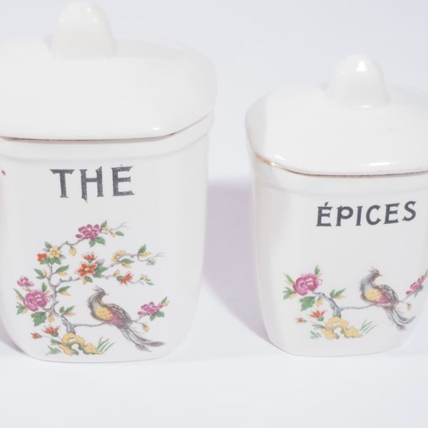 lot-4-pots-a-epices-Digoin-Sarreguemines-decor-Conde-cafe-the-poivre-epices-deux-vue-de-pre