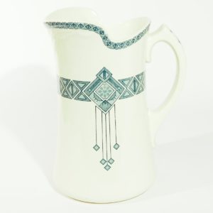 broc-de-toilette-st-amand-arnage-decor-bleu-art-deco