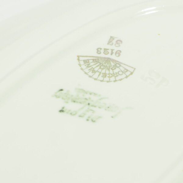 Raviers-porcelaine-opaque-Digoin-Sarreguemines-fleurs-roses-bleues-lisere-dore-forme-decagonale-marque-vue-de-pres
