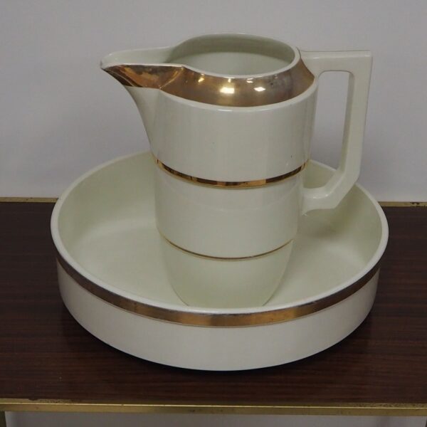 Bassine et broc de toilette art déco