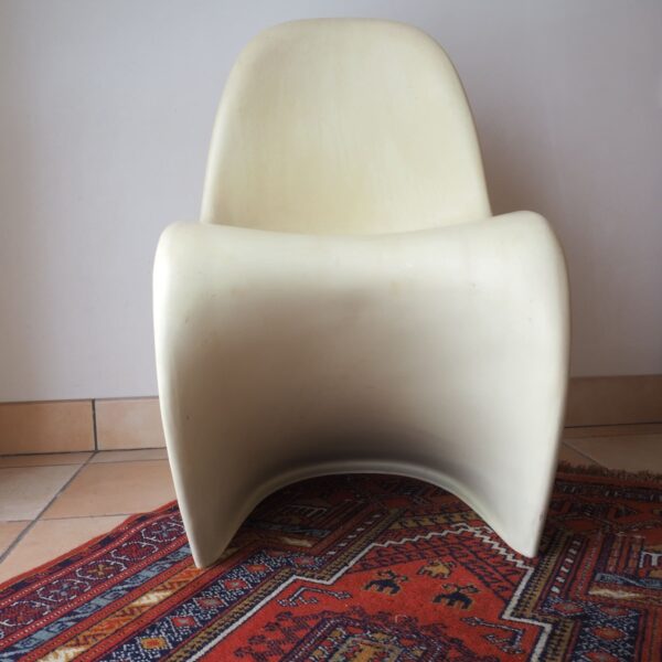 chaise plastique style Panton